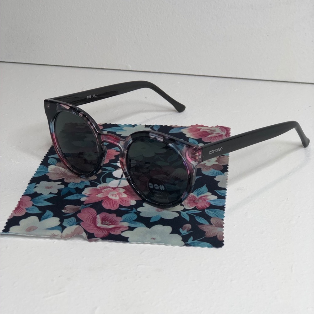 KOMONO Lulu Floral Sunglasses NEW black pink feminine cat eye Wing tip - Picture 9 of 15
